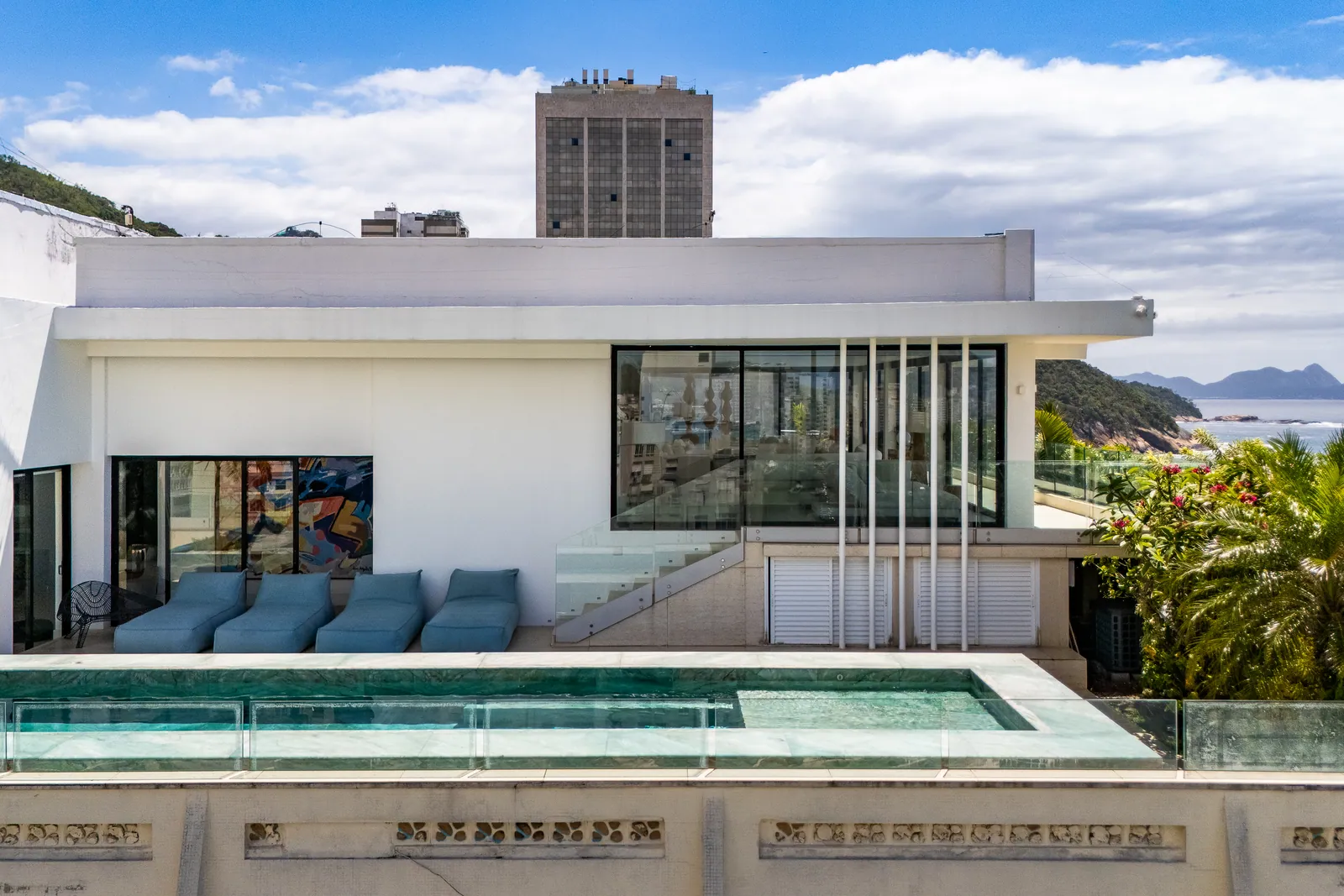 The pool and planted roof seen from outside the building
